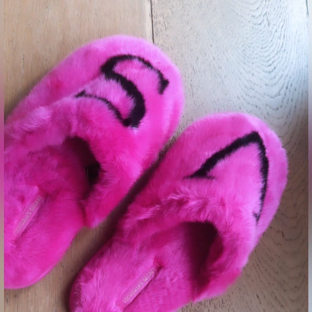 Victoria Secret Slipper